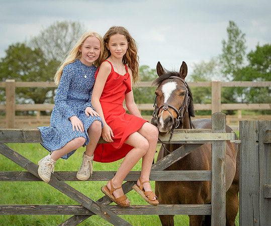 Stunning images of two best friends and their Pony Atlanta