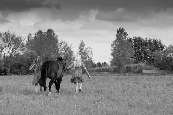 Stunning images of two best friends and their Pony Atlanta