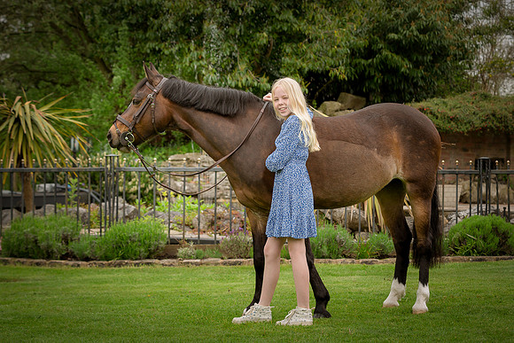Stunning images of two best friends and their Pony Atlanta