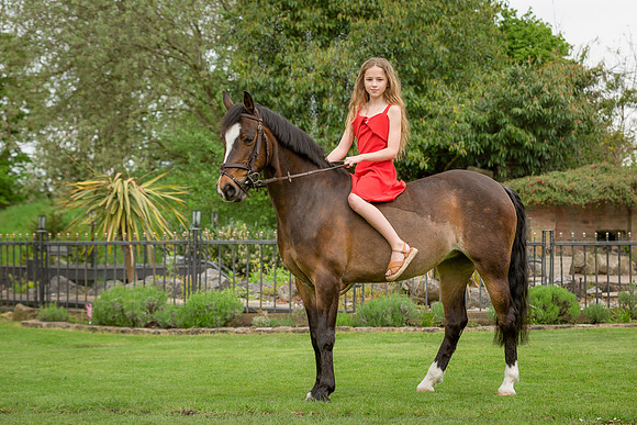 Stunning images of two best friends and their Pony Atlanta