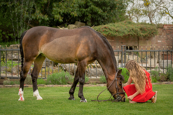 Stunning images of two best friends and their Pony Atlanta