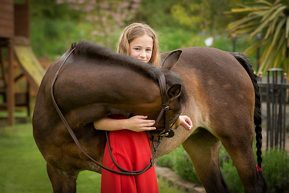 Stunning images of two best friends and their Pony Atlanta